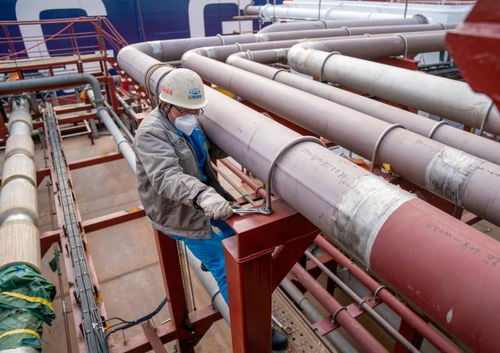 生產(chǎn)任務(wù)重，上海激光管廠春節(jié)期間萬余人加班趕工